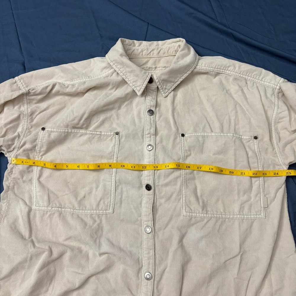 The Free People Shirt Top Womens Large Beige Button Up Classic Oversized - Picture 7 of 11